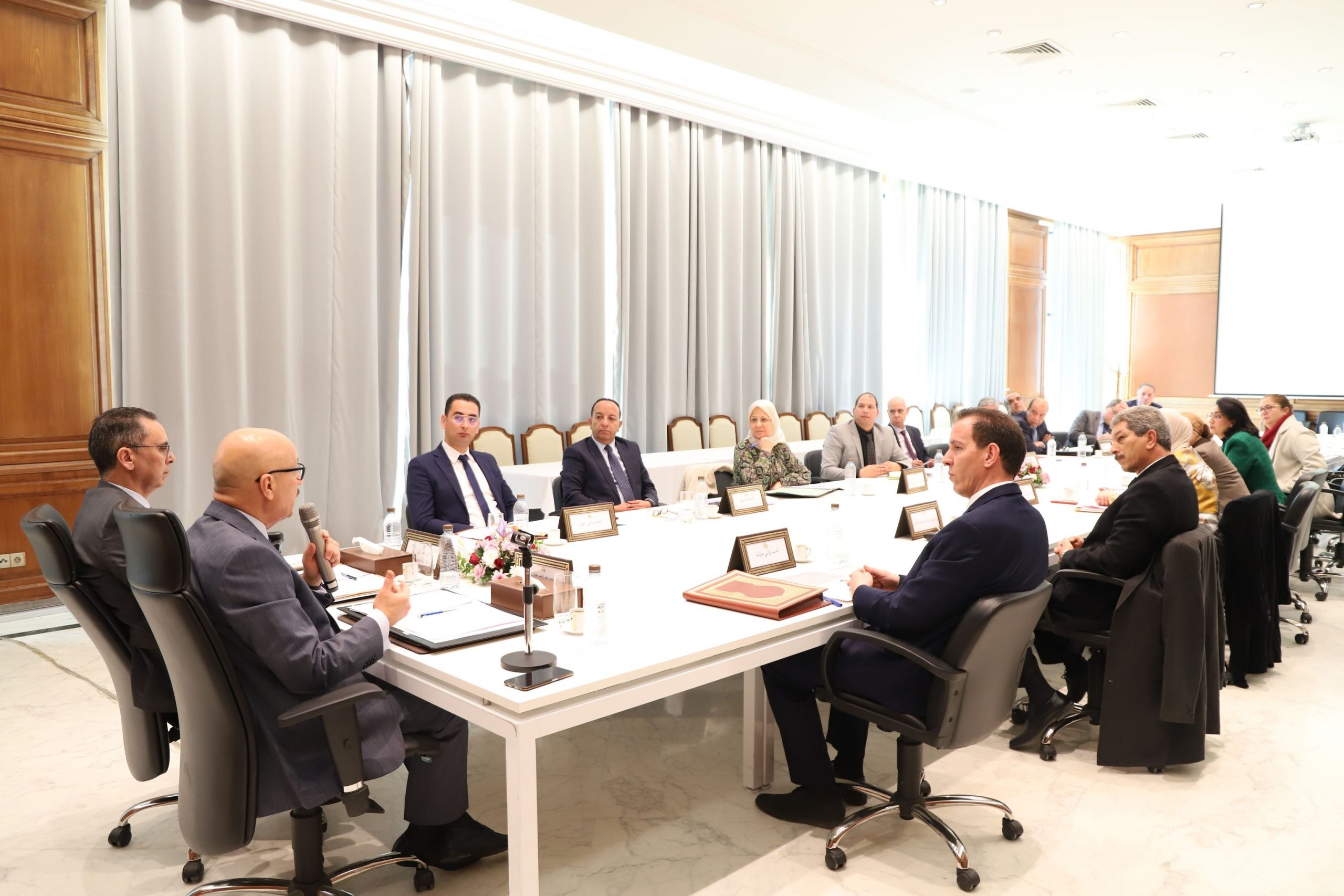 You are currently viewing جلسة عمل مشتركة بين وزيري أملاك الدّولة والفلاحة.