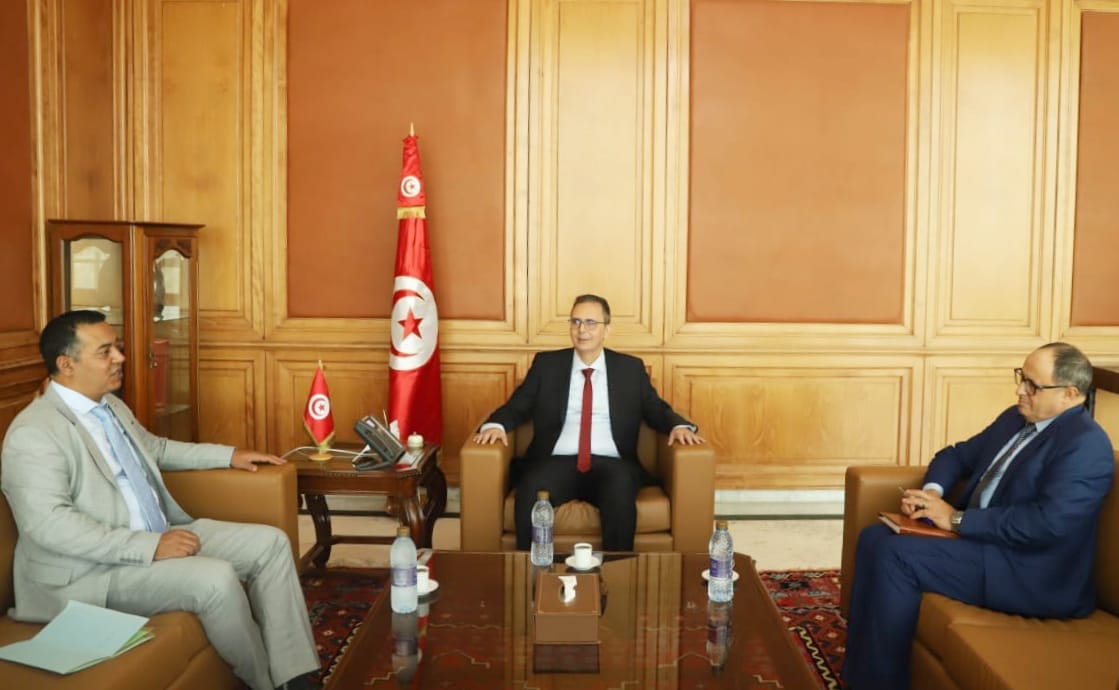 You are currently viewing Ministère des Domaines de L&rsquo;Etat et des Affaires Foncières : Affectation d&rsquo;un terrain domanial pour la construction d&rsquo;un hôpital dans le gouvernorat de Tataouine.