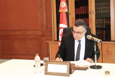 Read more about the article وزارة أملاك الدولة والشؤون العقارية: الموافقة على تسويغ مقاطع دولية لتسريع إنجاز المشاريع العمومية